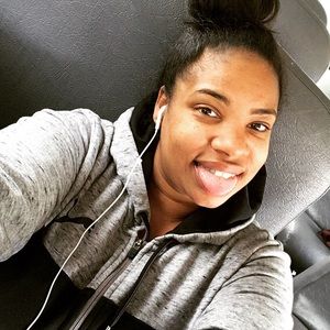 Meet your Posher, Alena